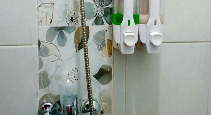 Rifal Inn Mitra RedDoorz