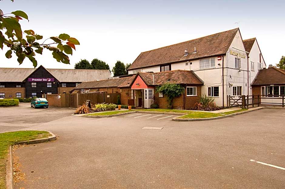 Premier Inn Farnborough West - Southwood