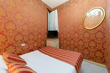 Double room French bed