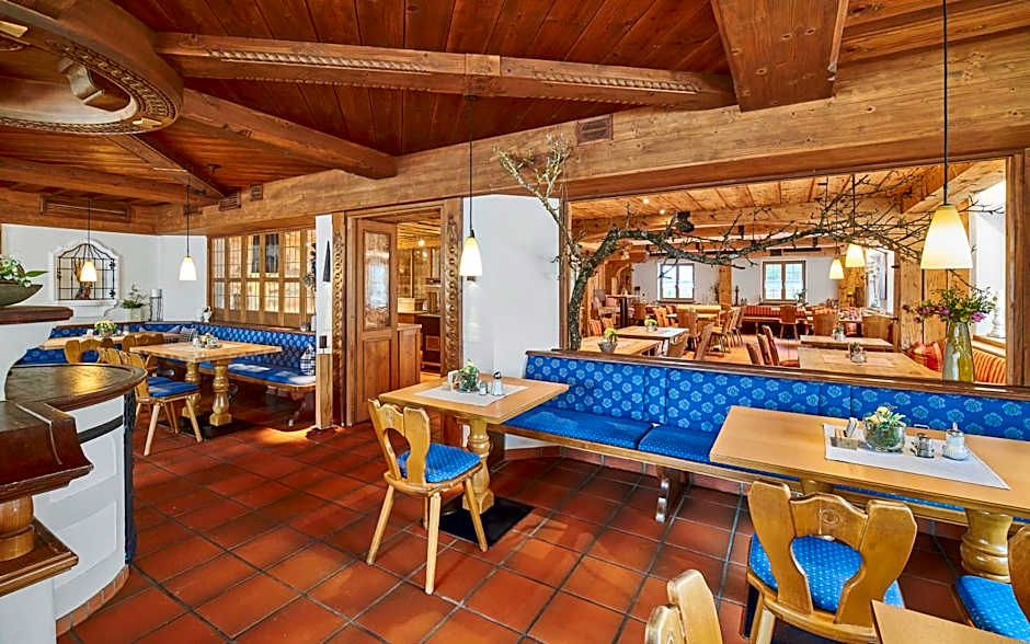 Aktivhotel & Gasthof Schmelz Ihr familienfreundliches Urlaubs Hotel mit Wellness Hallenbad, Alpensauna neu ab Februar 2026 Chiemgau Karte