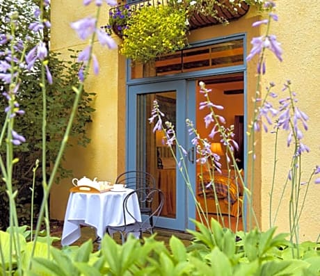 Cottage King Room with Garden View - Patio