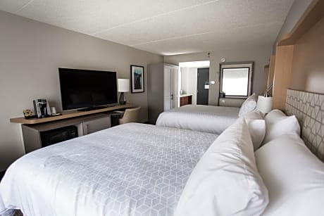 2 Queen Standard Room City View