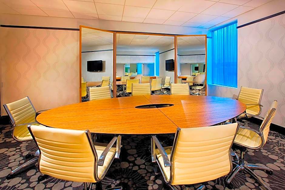 Aloft Mount Laurel