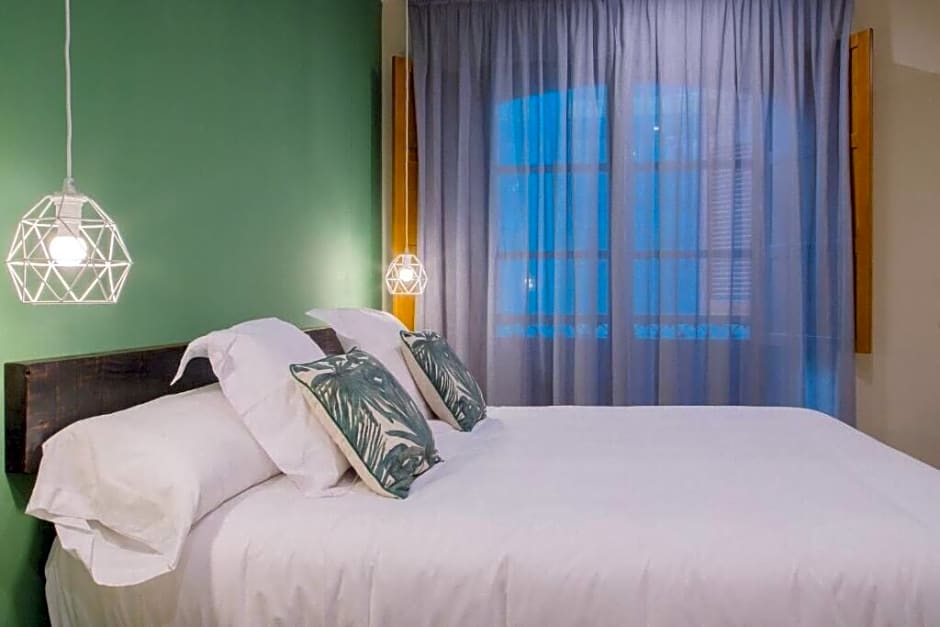 Apartamentos Naitly Málaga Teatro Romano