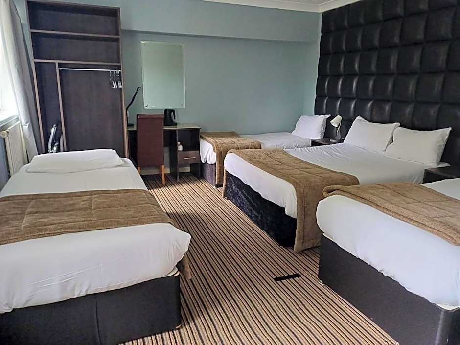 Kings Park Hotel