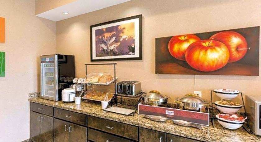 Comfort Inn & Suites Winnie