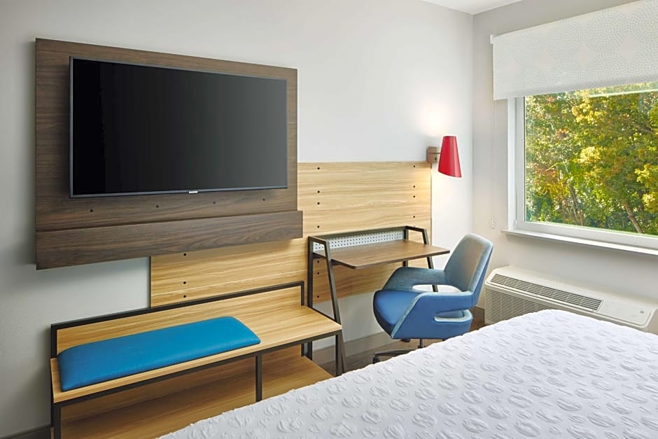 Tru by Hilton Atlanta Northlake Parkway