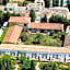 Hôtel et Appart'Hôtel Le Relais Du Val D'Orbieu