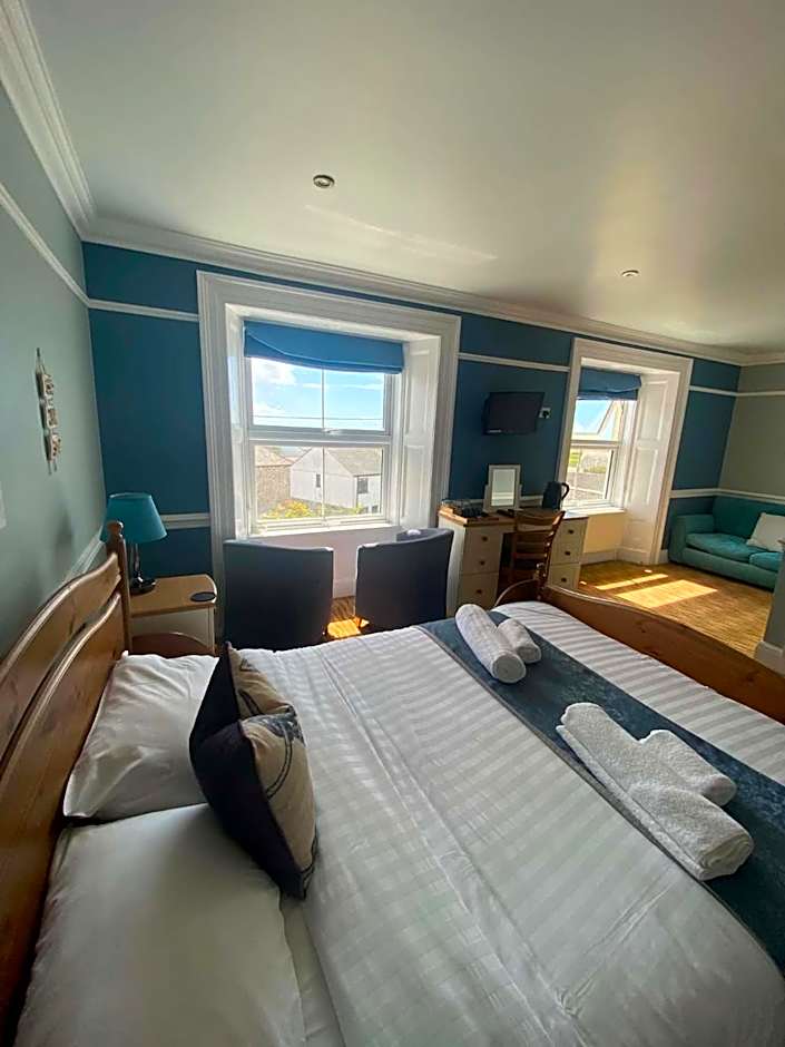 The Top House Inn