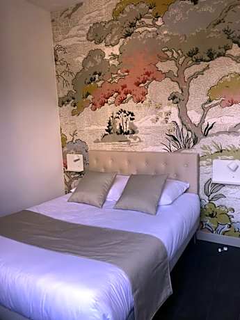 Double Room with Shared Shower