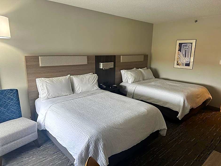 Holiday Inn Express Hotel & Suites West Chester By IHG