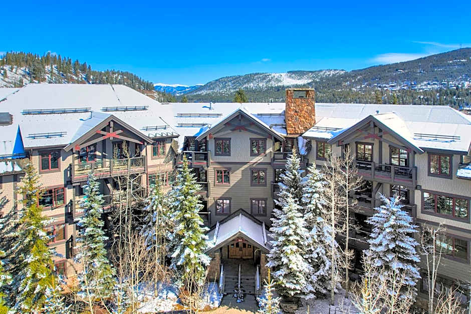 Mountain Thunder Lodge