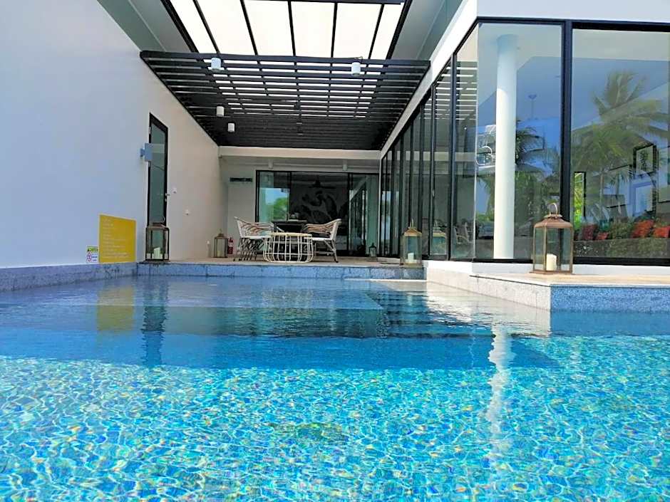 Tungtong Beach Villas