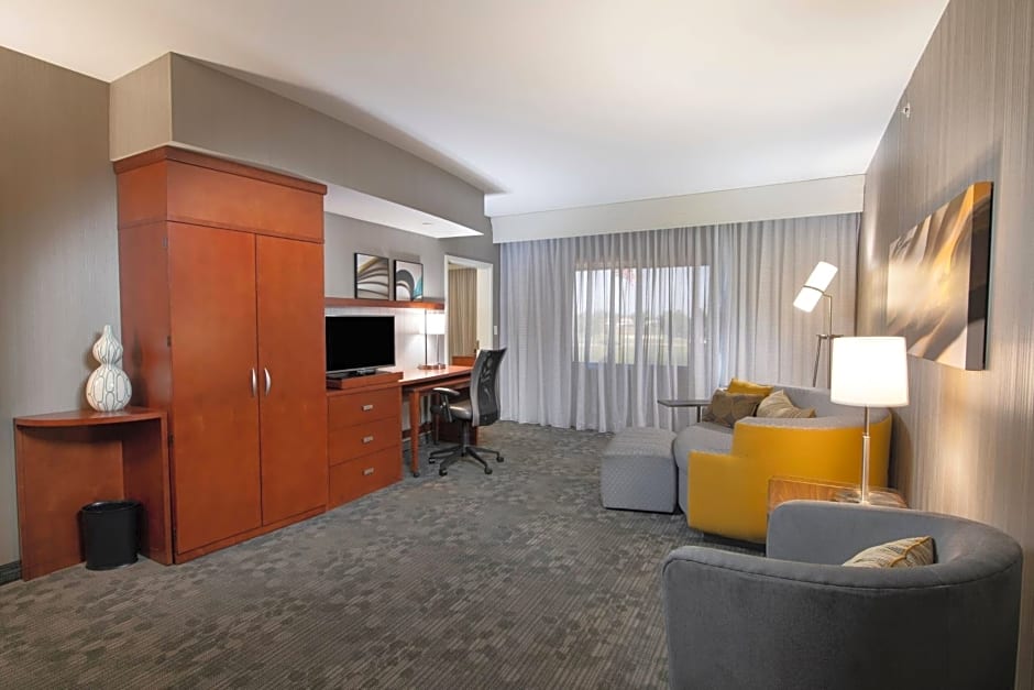 Courtyard by Marriott Atlanta McDonough