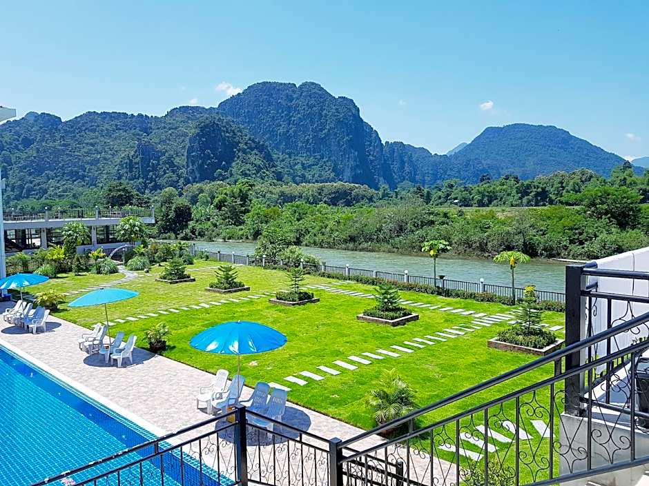 Simon Riverside Hotel