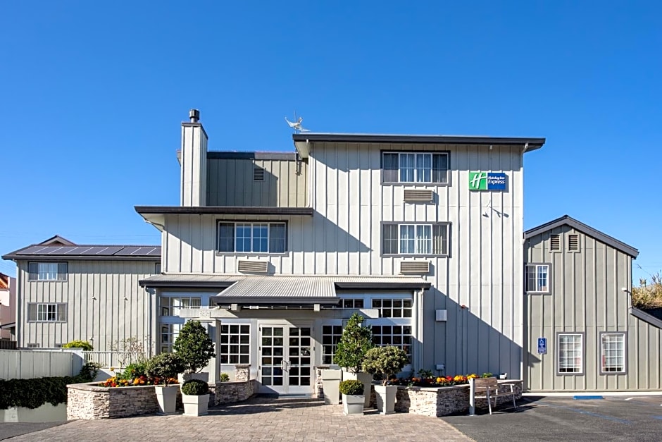 Holiday Inn Express Monterey - Cannery Row