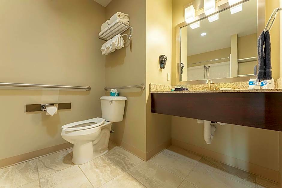 Sun & Ski Inn and Suites