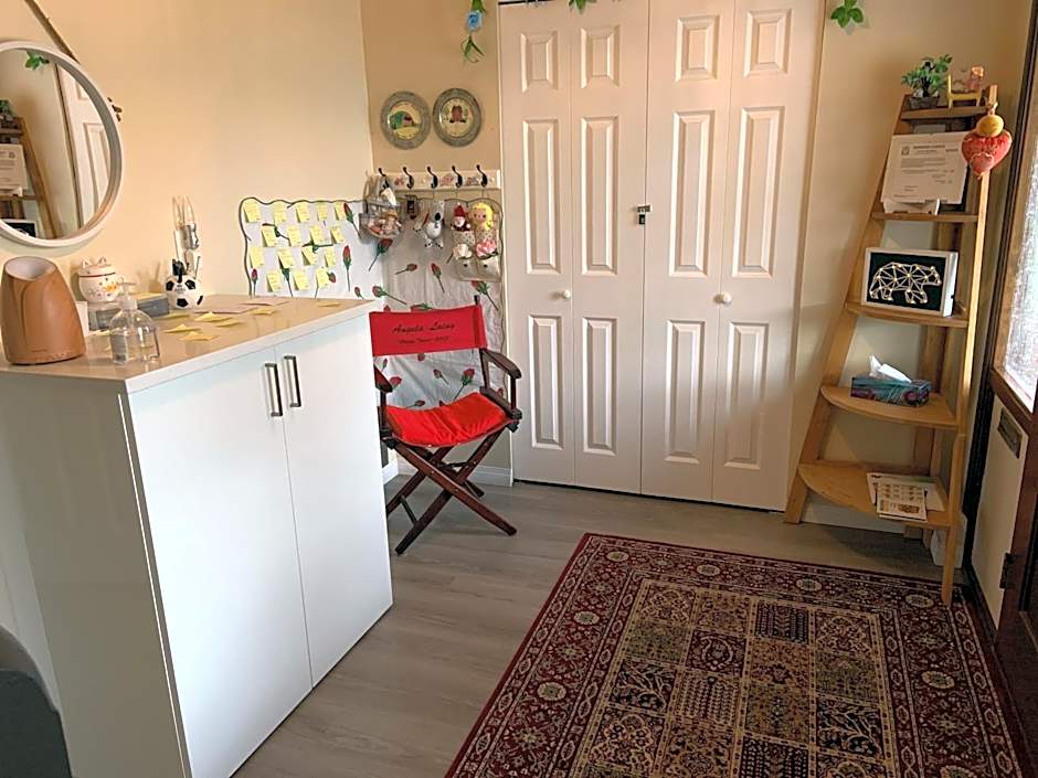 Orchid House near Vancouver YVR Airport