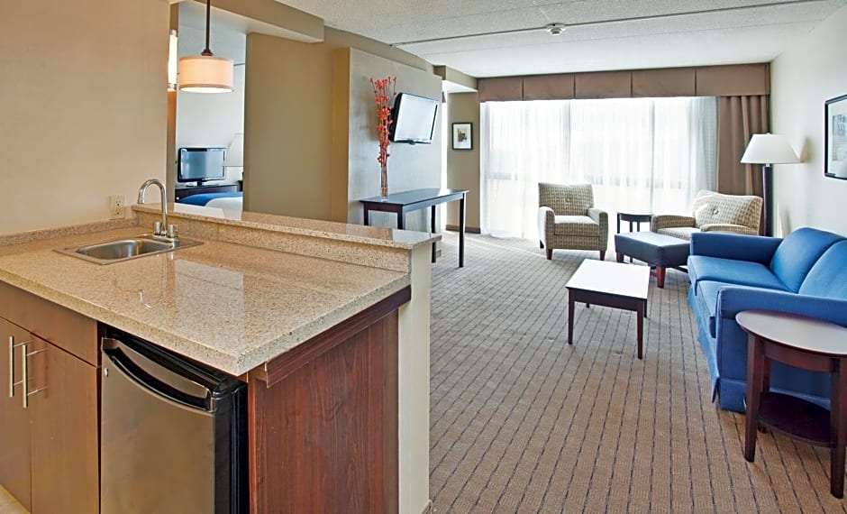 Wingate by Wyndham Kansas City
