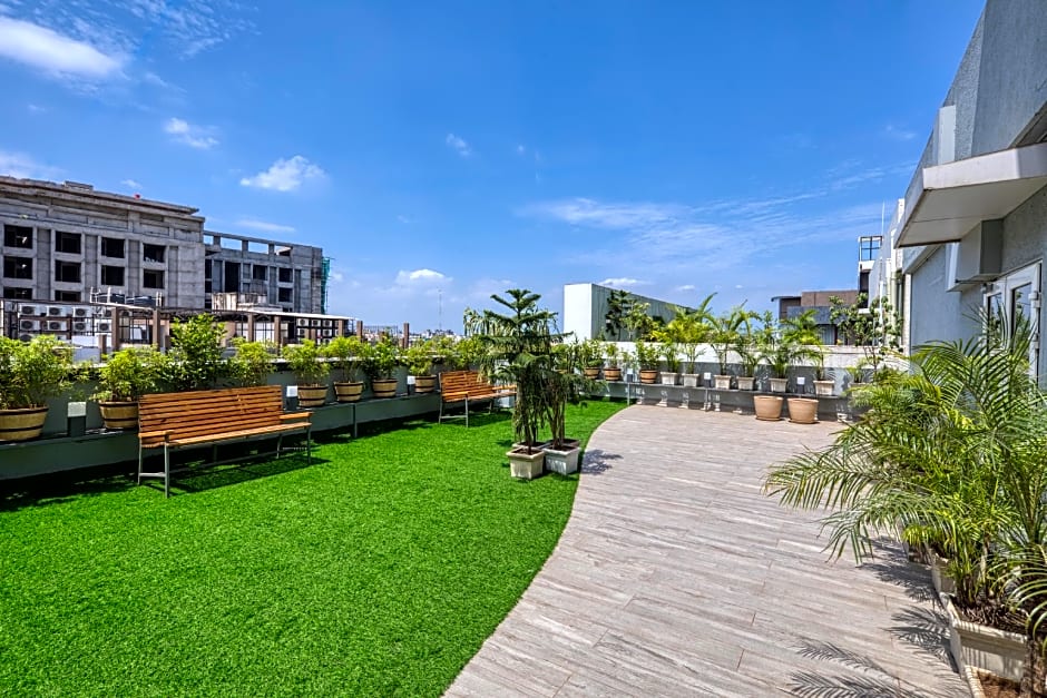 Hotel Sifat International