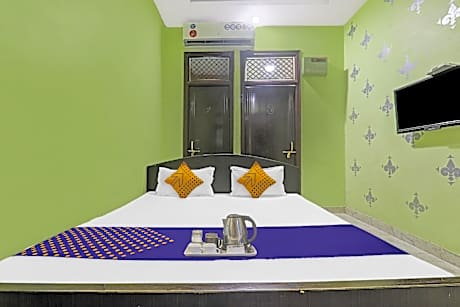 SPOT ON 700802 Hotel Durga Shiv