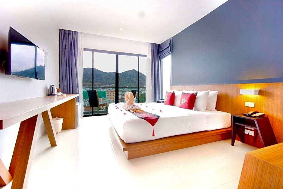 Phoenix Grand Patong