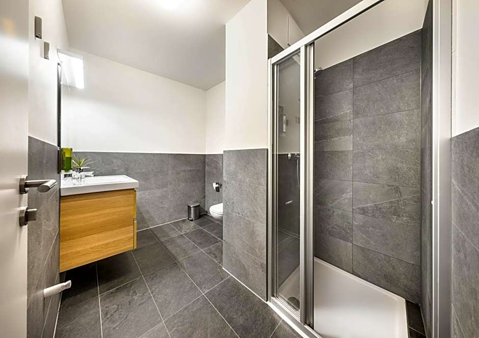 Jimmy's Apartments Lory