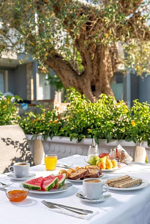 Dionysos Hotel & Suites
