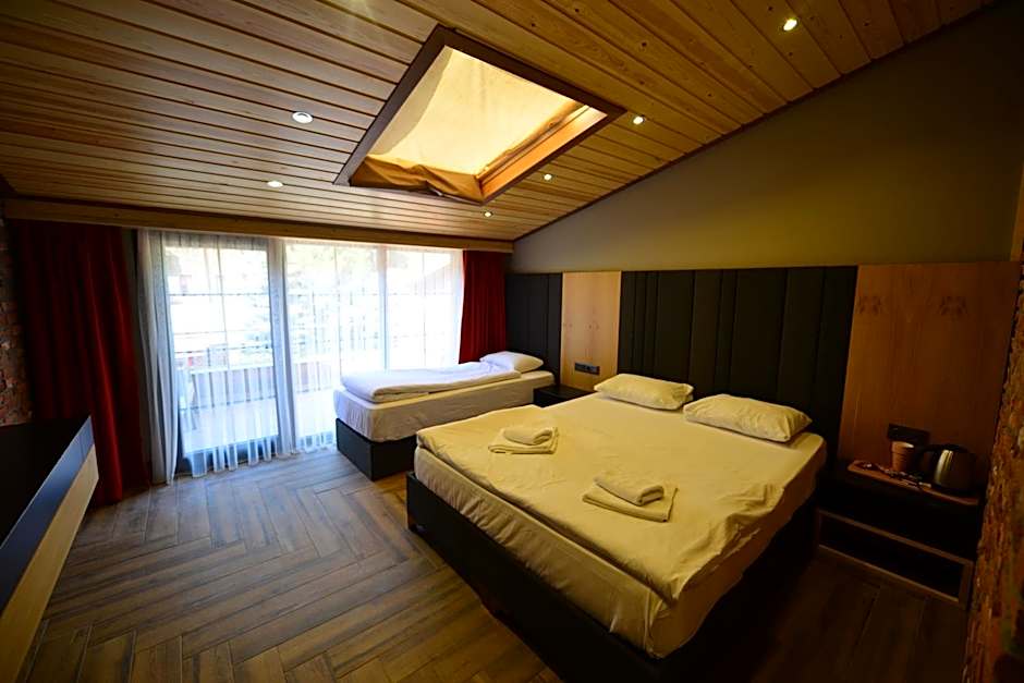 Inanlar Deluxe Hotel & Bungalow
