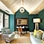 Huka Lodge, Beckons