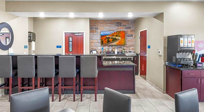 Cobblestone Hotel & Suites - Denmark