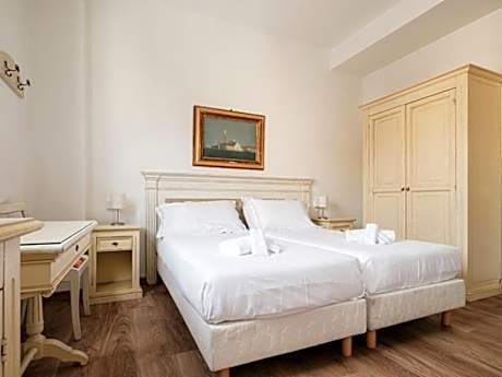 Basic Triple Room