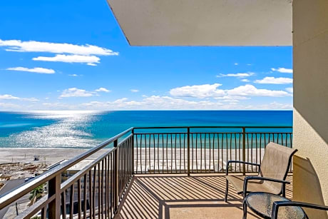 Two-Bedroom Suite with Ocean View