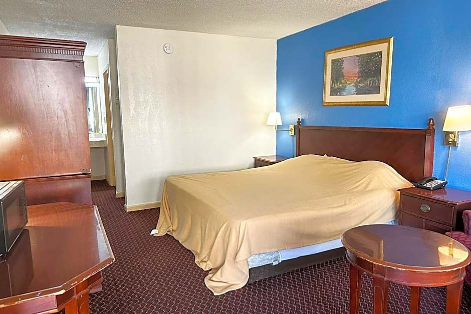 Super Inn & Suites by OYO Milledgeville