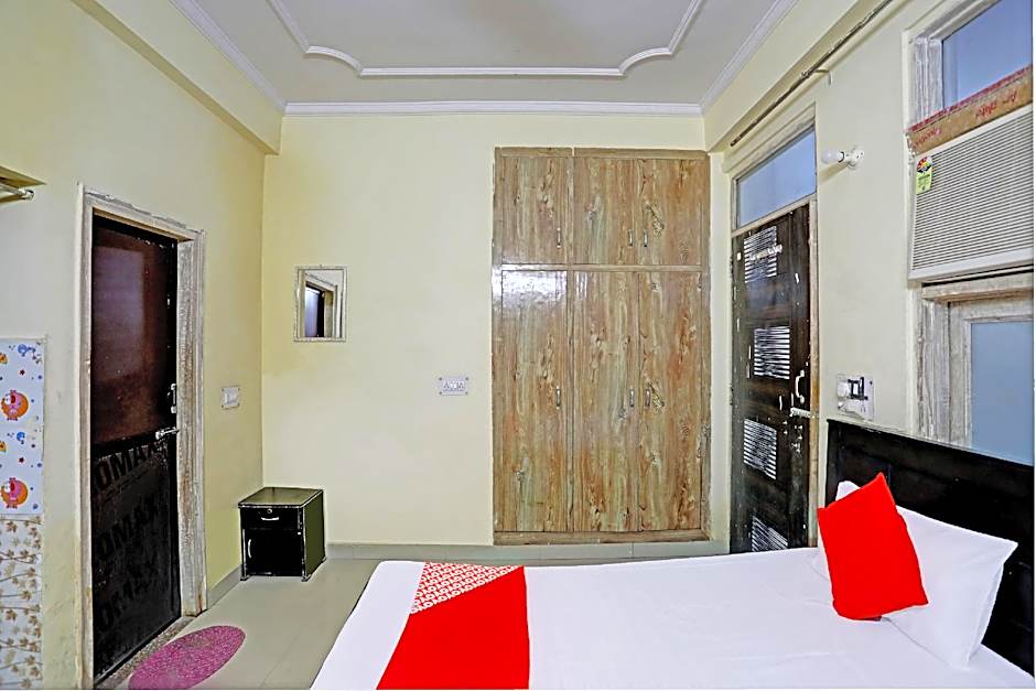 Hotel O Wamson Alpha Co living Stays