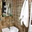 Silk Road Hotel
