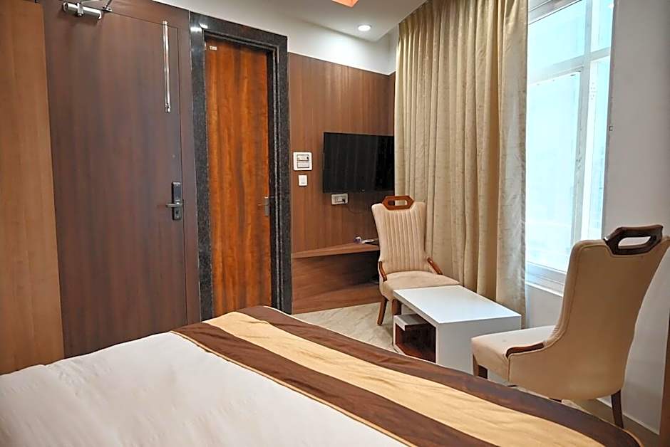 Hotel Navraj Palace