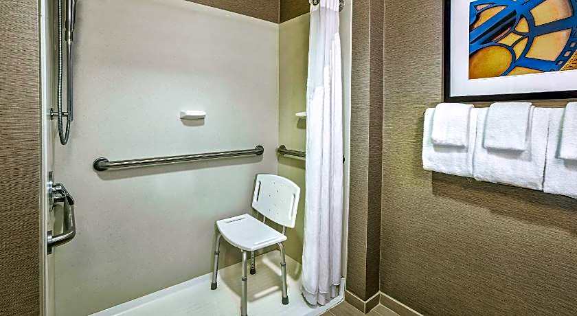 Holiday Inn Express Hotel and Suites Dayton South I 675 By IHG