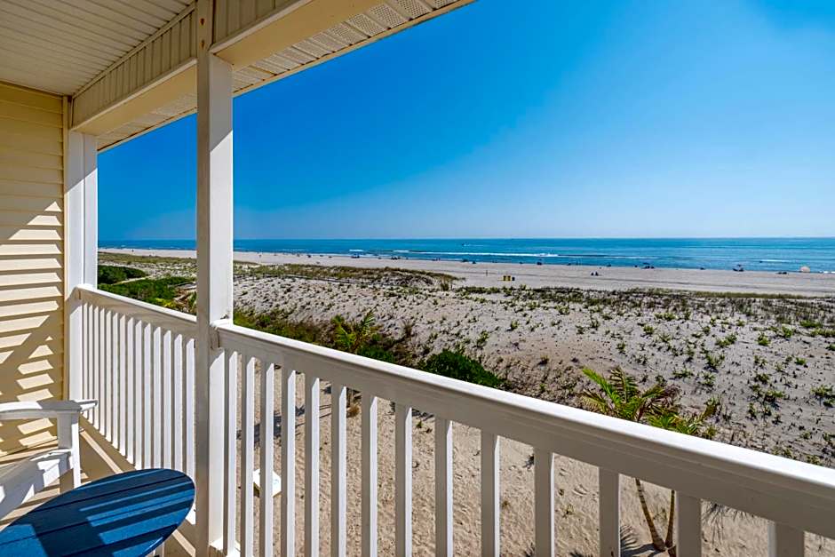 Drifting Sands Oceanfront Hotel