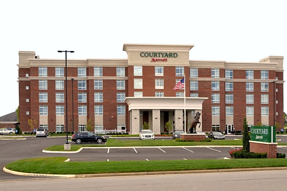 Courtyard by Marriott Youngstown Canfield