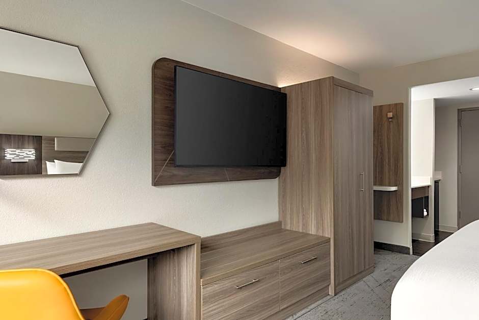 Holiday Inn Express Atlanta-Kennesaw By IHG