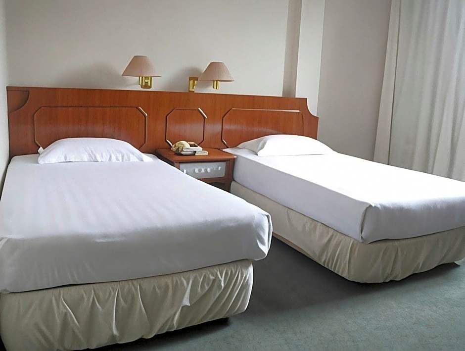 Pacific Orient Hotel