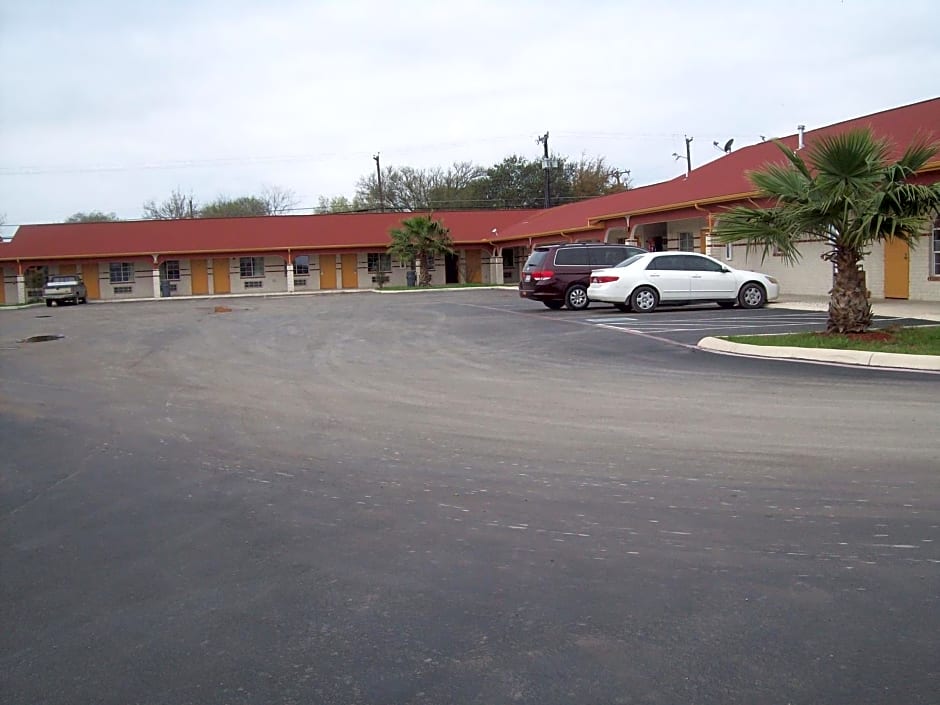 Luxury Inn and Suites Seaworld
