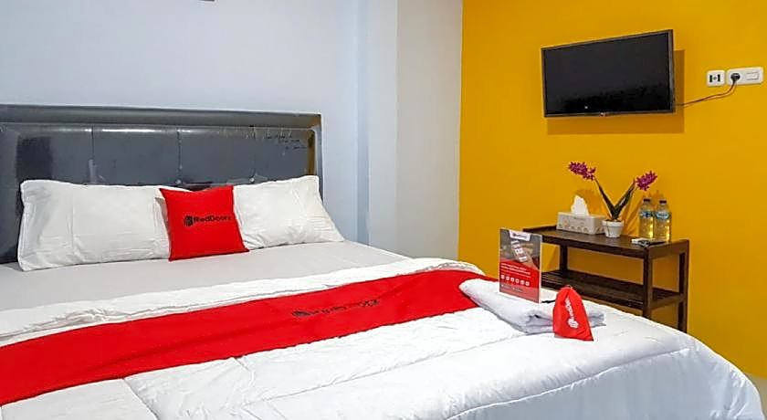 RedDoorz near RSUD Kota Luwuk