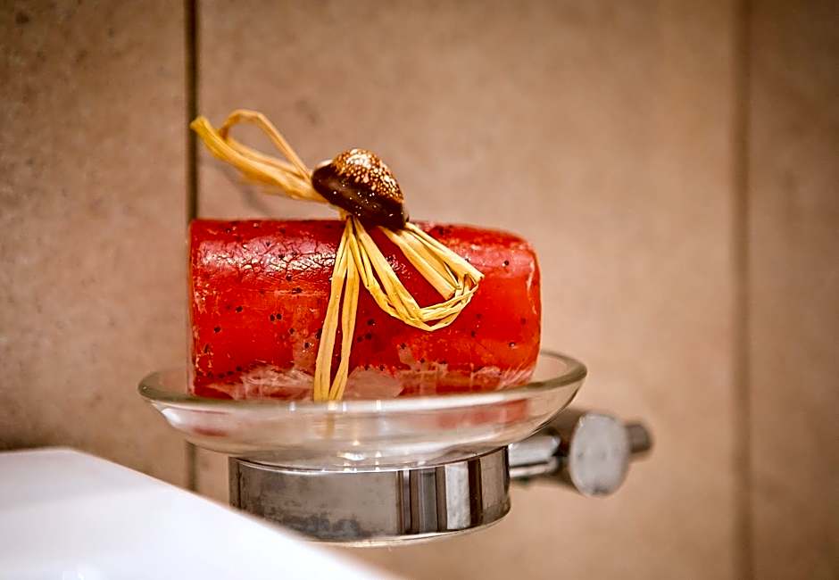 MasouriBlu Boutique Hotel