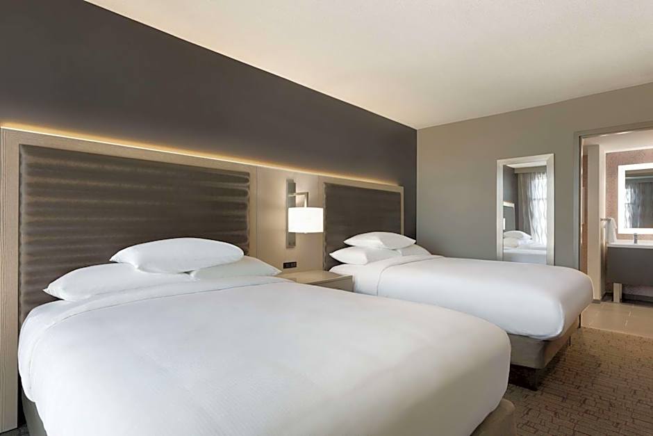 Embassy Suites by Hilton Charlotte Uptown