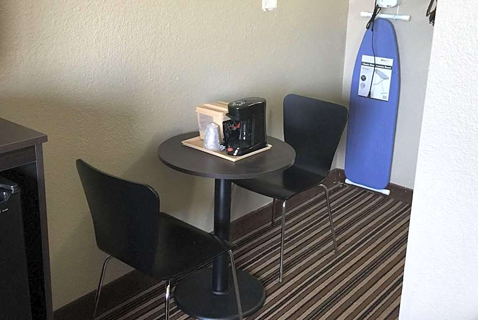 Super 8 by Wyndham Florence