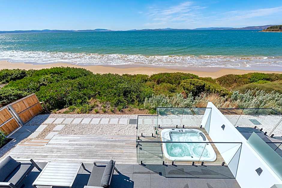 Award-winning beachfront luxury in Cremorne