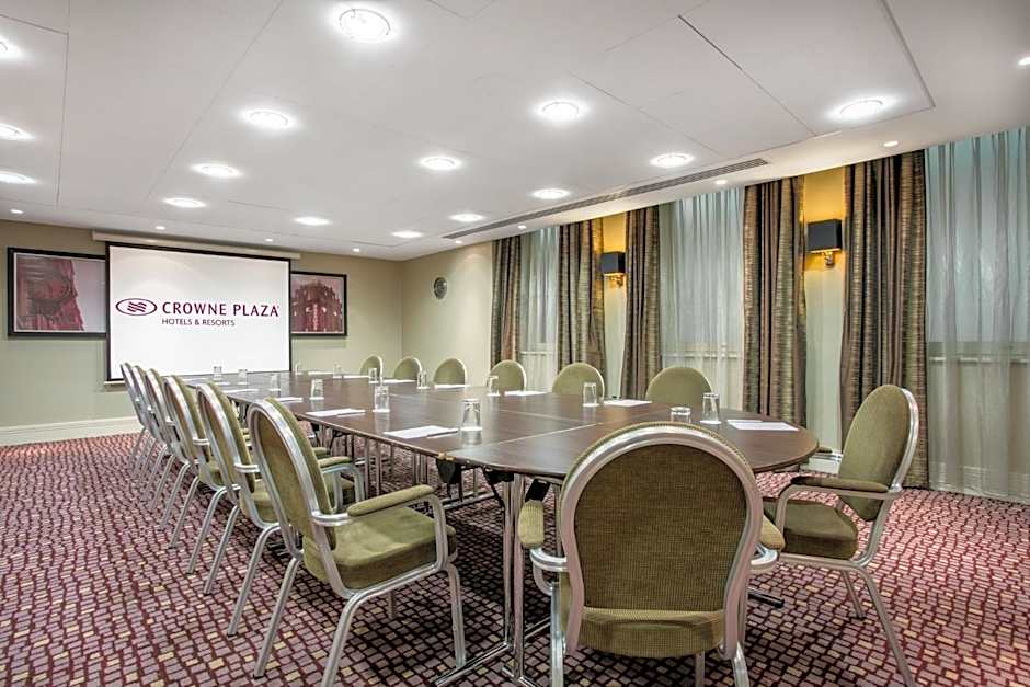 Crowne Plaza London Ealing By IHG