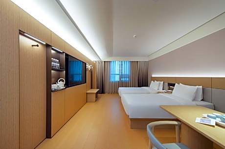Huazhu - Business Twin Room